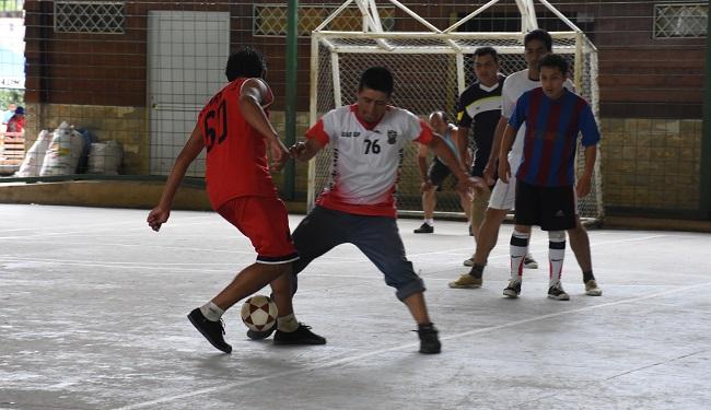 El parque recreacional Las Guadúas y hubo deportes como el ecuavoley, índor fútbol y el baloncesto.