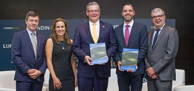 La Memoria de Sostenibilidad, ha sido elaborada de acuerdo con la opción
