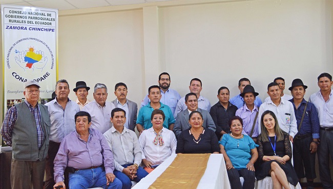 Autoridades parroquiales y de la empresa Minera estuvieron presentes en la inauguración.