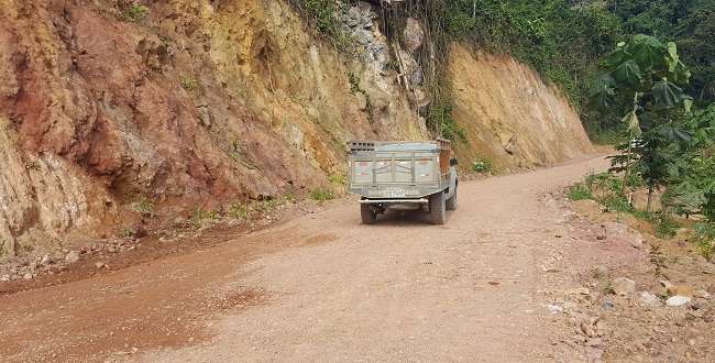 Cinco kilómetros de carretera se entregó a la población de El Balsal.