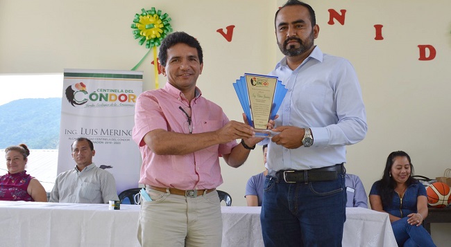 Este proyecto consistió en la construcción de la cubierta e iluminación de la cancha de uso múltiple, tuvo una inversión de USD 93.280,32