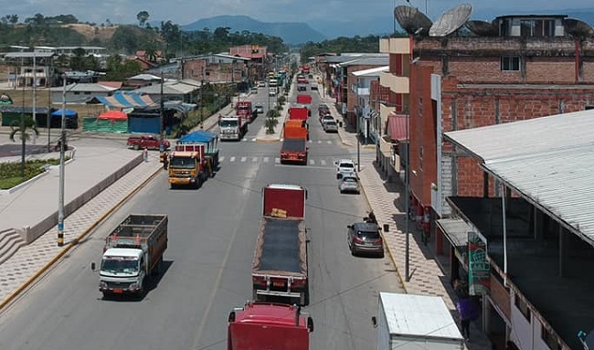 Los transportistas de vehículos de carga pesada reclaman altos cobros por parte del GAD de El Pangui