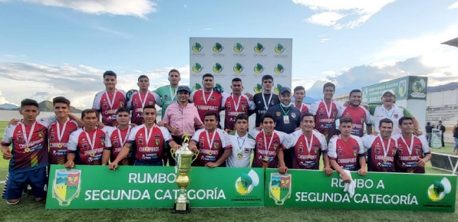 El arbitraje estuvo a cargo de la asociación de árbitros de la ciudad de Loja.