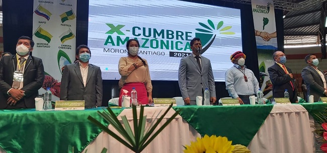 Exigir la derogatoria del Art. 62 del reglamento de la ley amazónica y se establezca que los recursos no comprometidos en ese año se acumulen