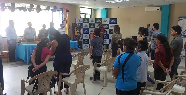 Habitantes de la parroquia fueron participes de la inauguración del taller.