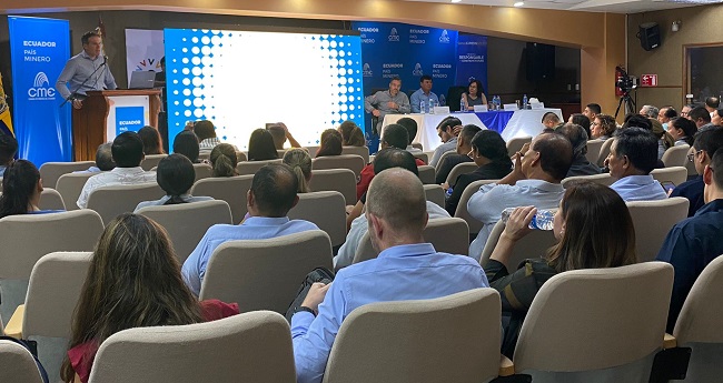 Alberto Acosta Burneo, director del Grupo Spurrier, quienes realizaron el estudio, explicó que en la provincia de Zamora Chinchipe se reportan dos minas en explotación