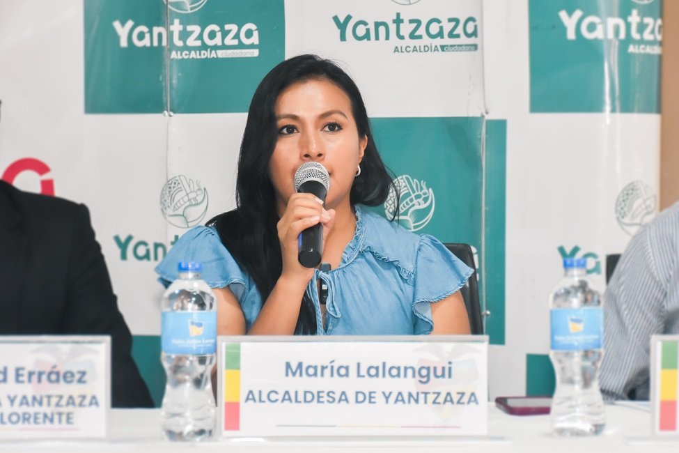 María Lalangui, alcaldesa del Valle de las Luciérnagas.