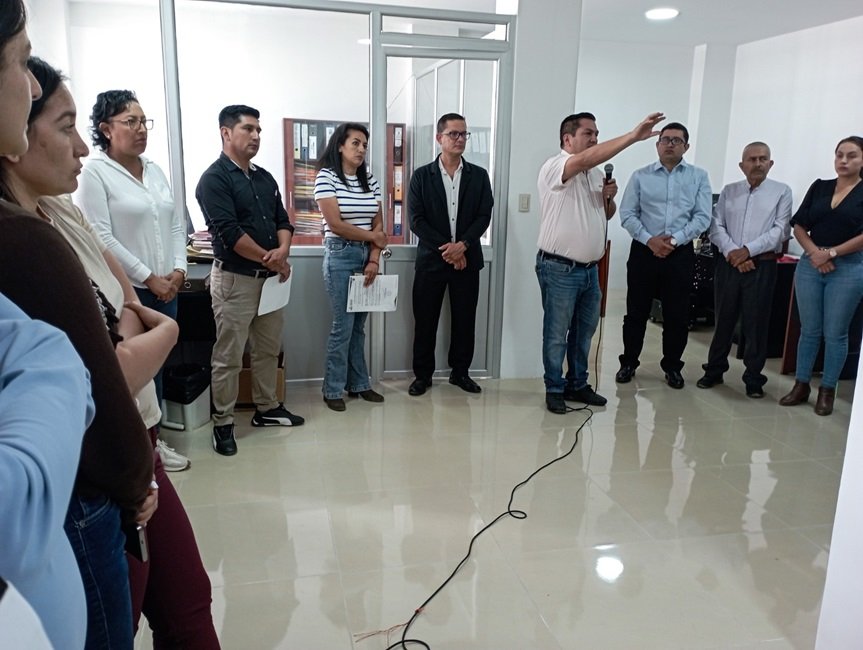 Estas nuevas oficinas de Obras Públicas y Planificación fueron construidas con mano de obra municipal