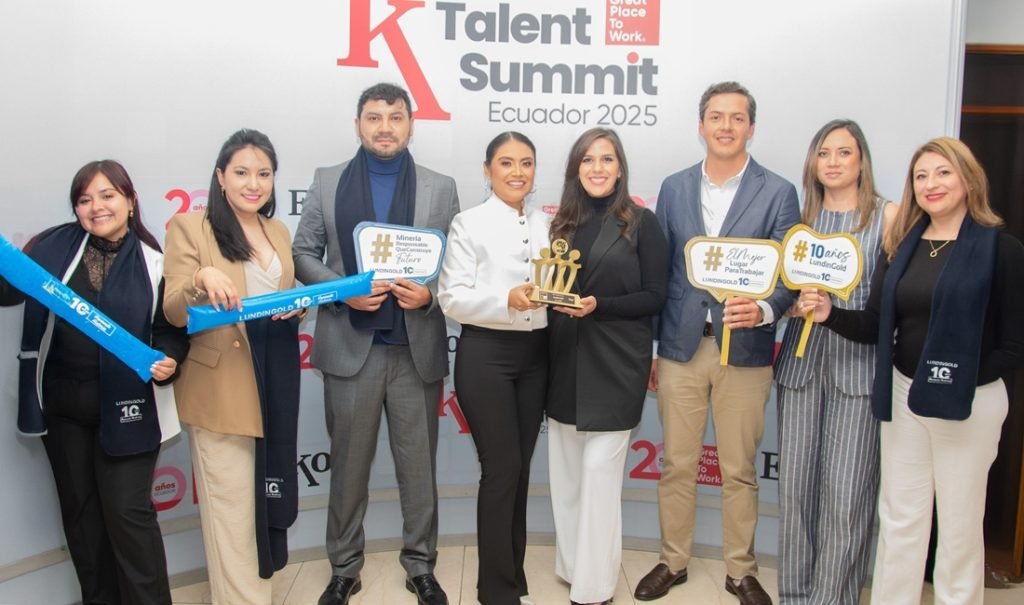 El equipo de Lundin Gold, presente en la premiación que ubicó a la Compañía en el Top 10 de los Mejores Lugares para Trabajar.